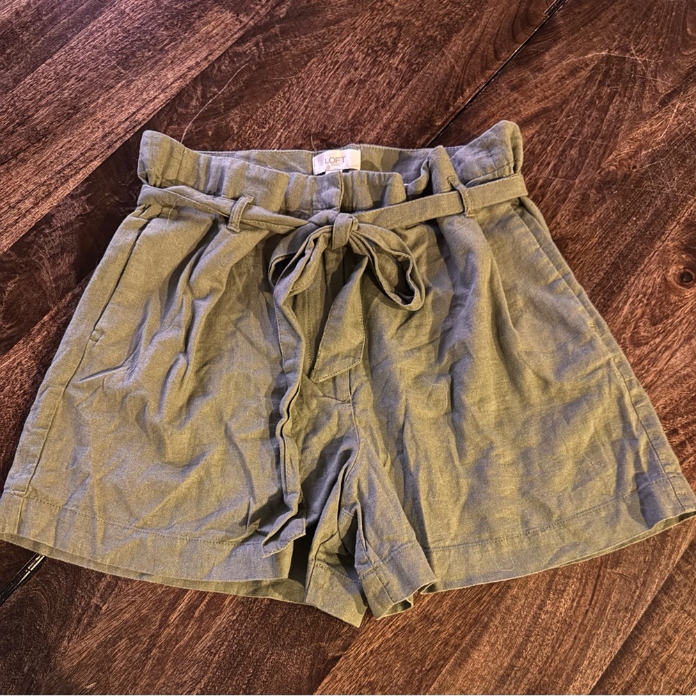 LOFT Olive Green Paperbag Tie-Waist High-Rise Shorts- NWT - Picture 3 of 6